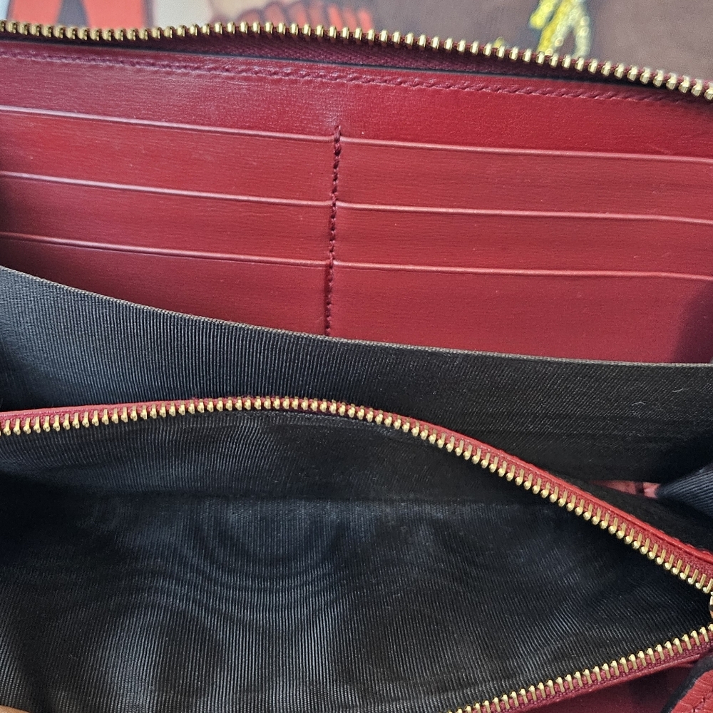 Gucci Red Leather Long Zip Wallet w/horsebit - Picture 10 of 13